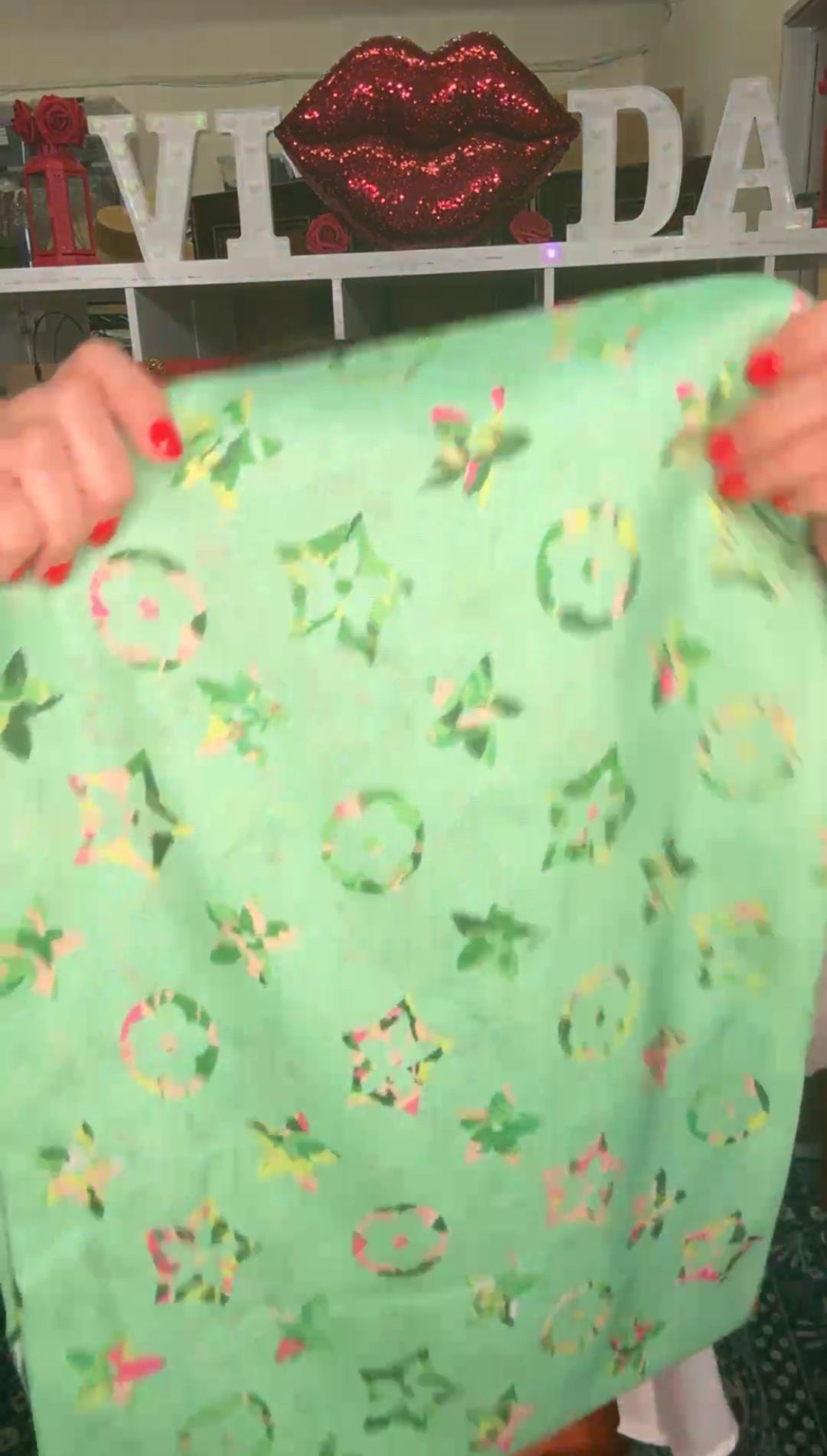 Shawl Verde Floral LV (#250)