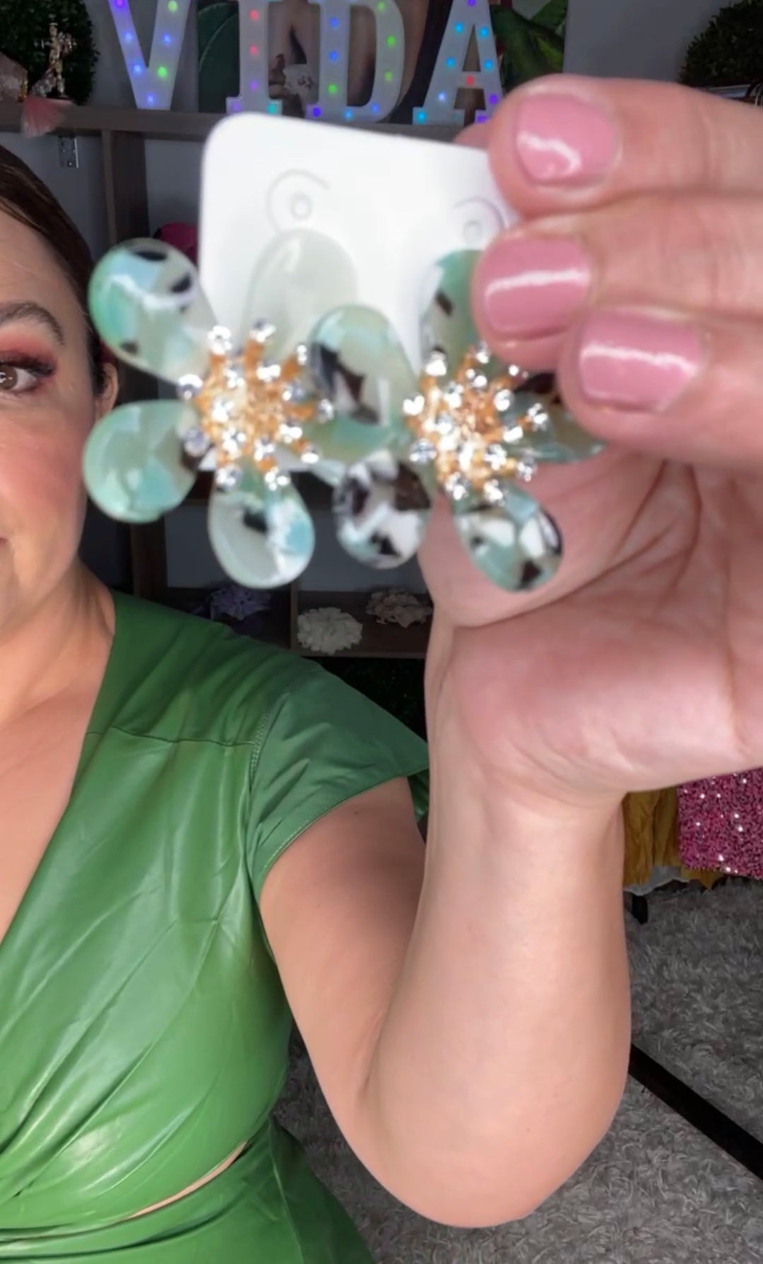 Arete Verde Flor Pedreria (#234)