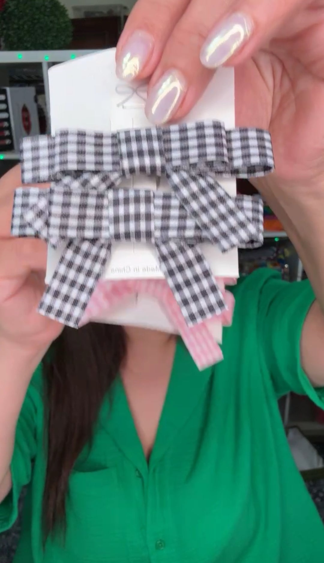 Broche blanco y negro cuadros clips (#147)