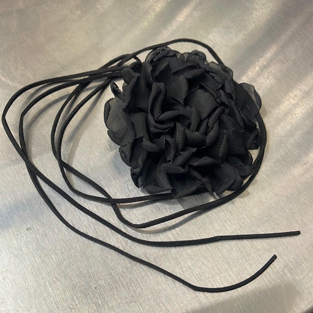 Collar Cinto Negro Flor Chiffon (#180)