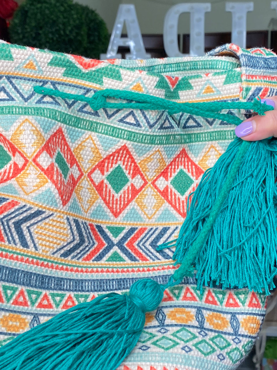 Bolsa Verde Morral Pompom (#131)