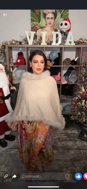 Poncho Beige Hilo Metalico y Fur (#214)