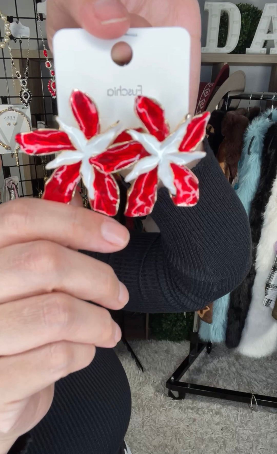 Arete Rojo Flor Navideña (#178)