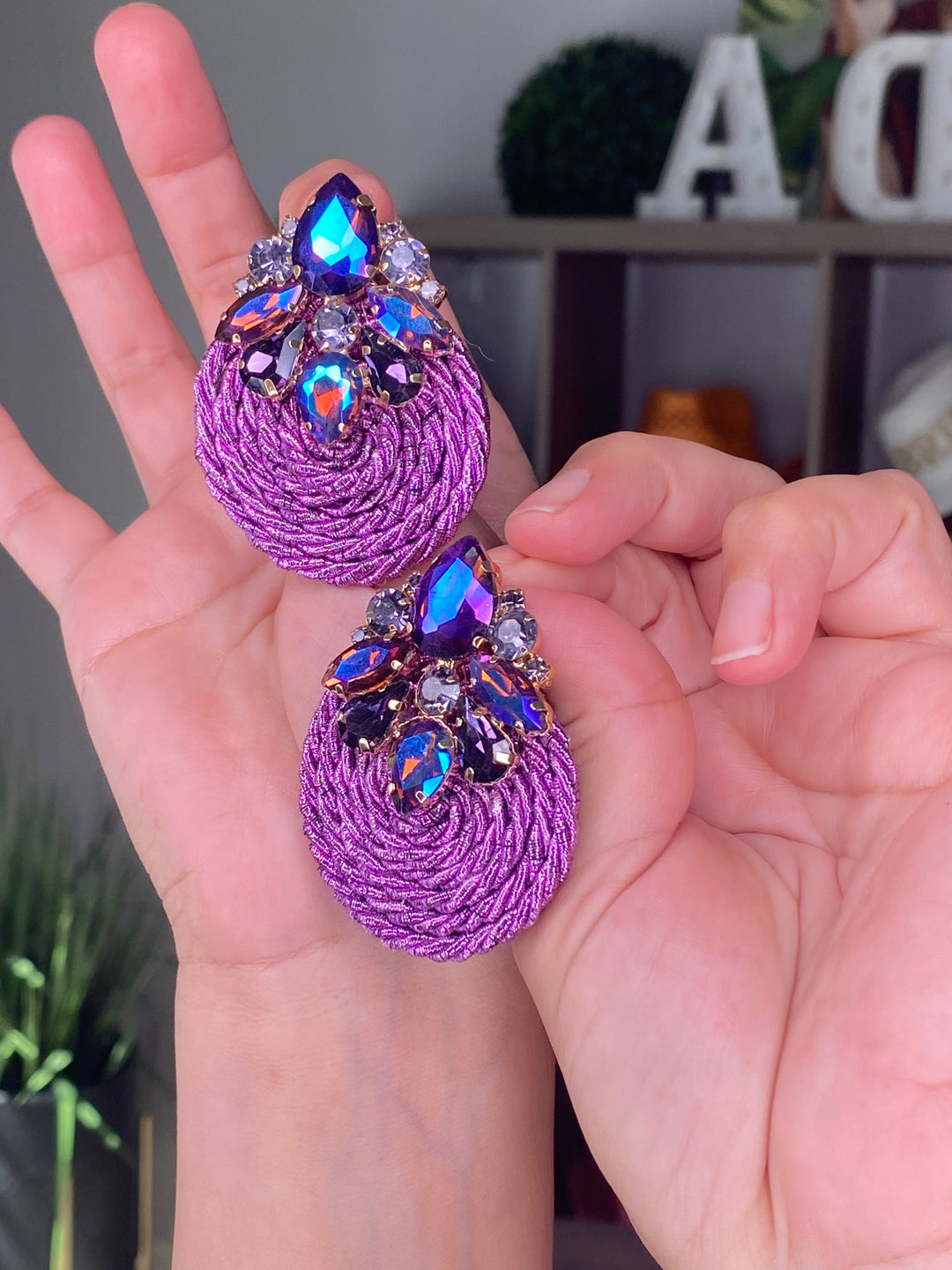 Arete Morado Soutache (#109)