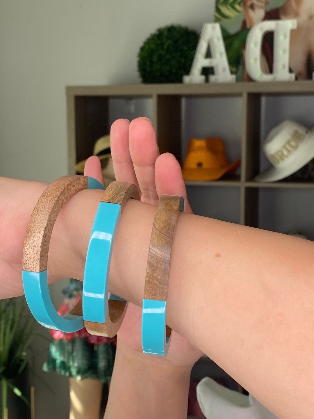 Pulsera Turqueza con Madera (#145)
