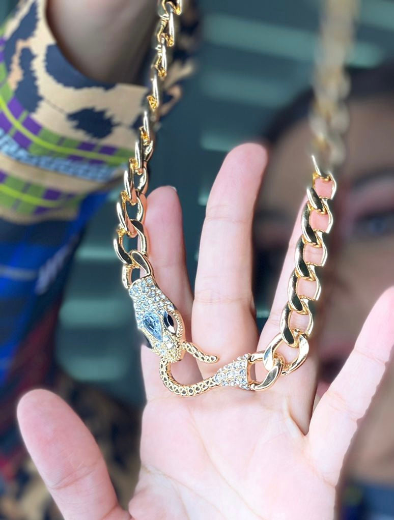 Collar Dorado Links y Vibora con Pedreria (#102)