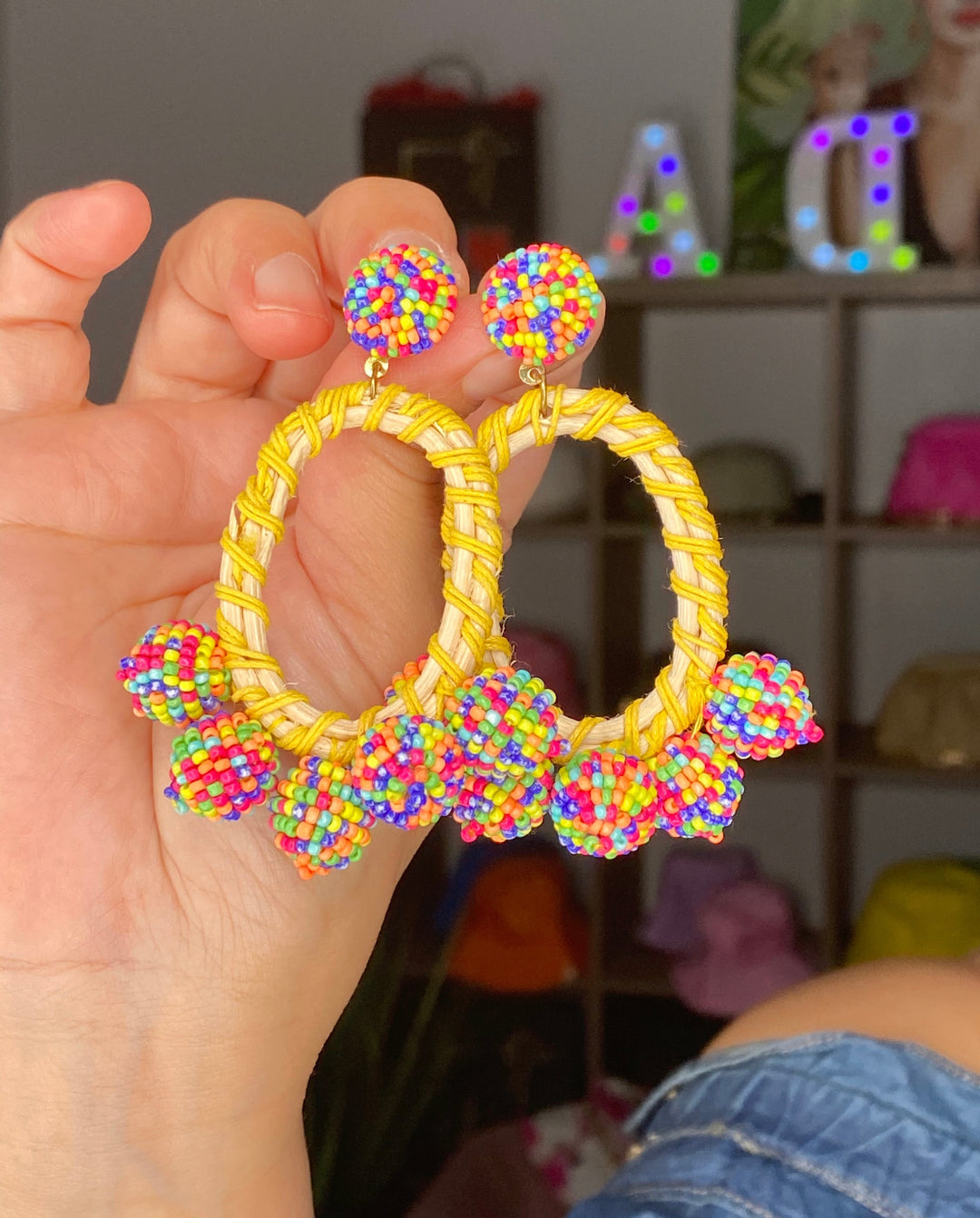 Arete Beige Ratan Bola Multicolor (#108)