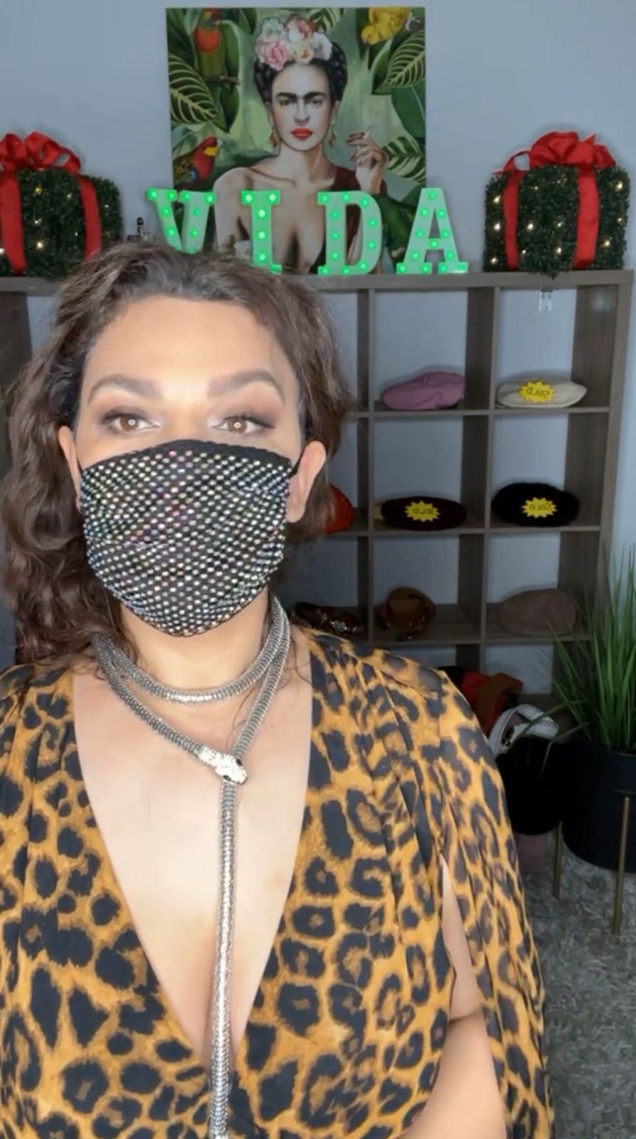Mascarilla Negra con Pedreria (#166)