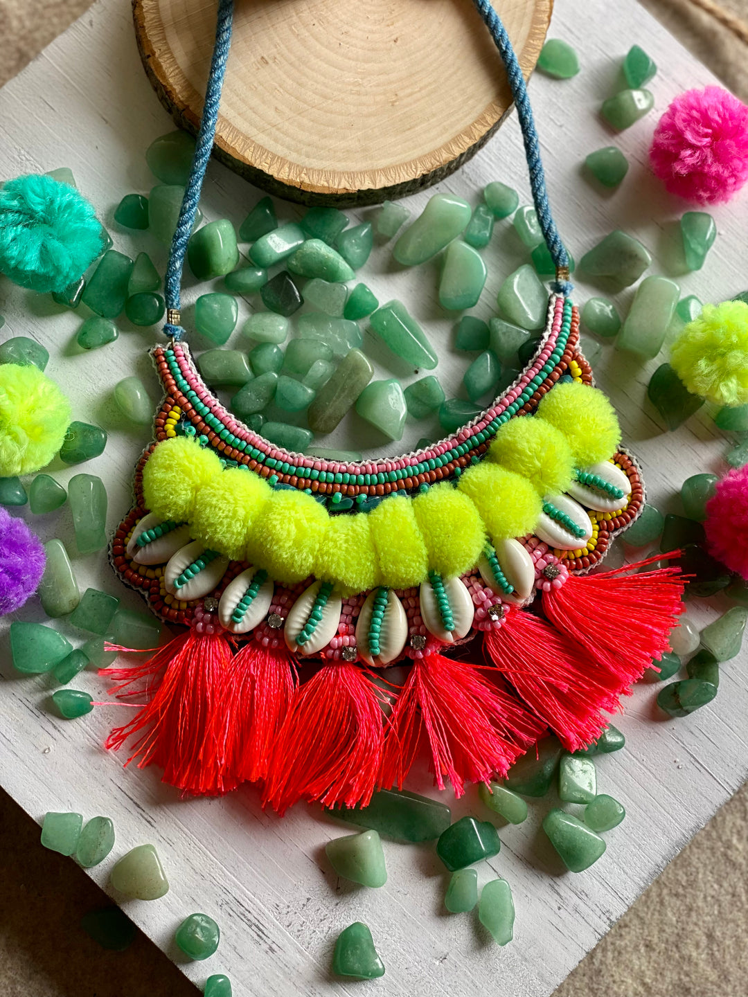 Collar pompones conchas y pedreria colorido (#162)