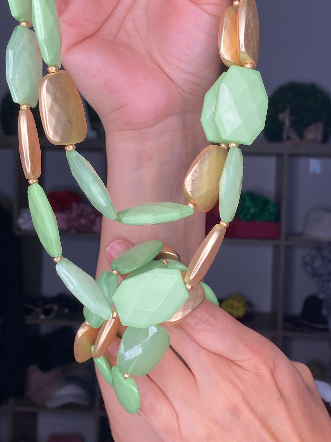 Collar Verde y Dorado Piedra Natural y Pulsera Set (#185)