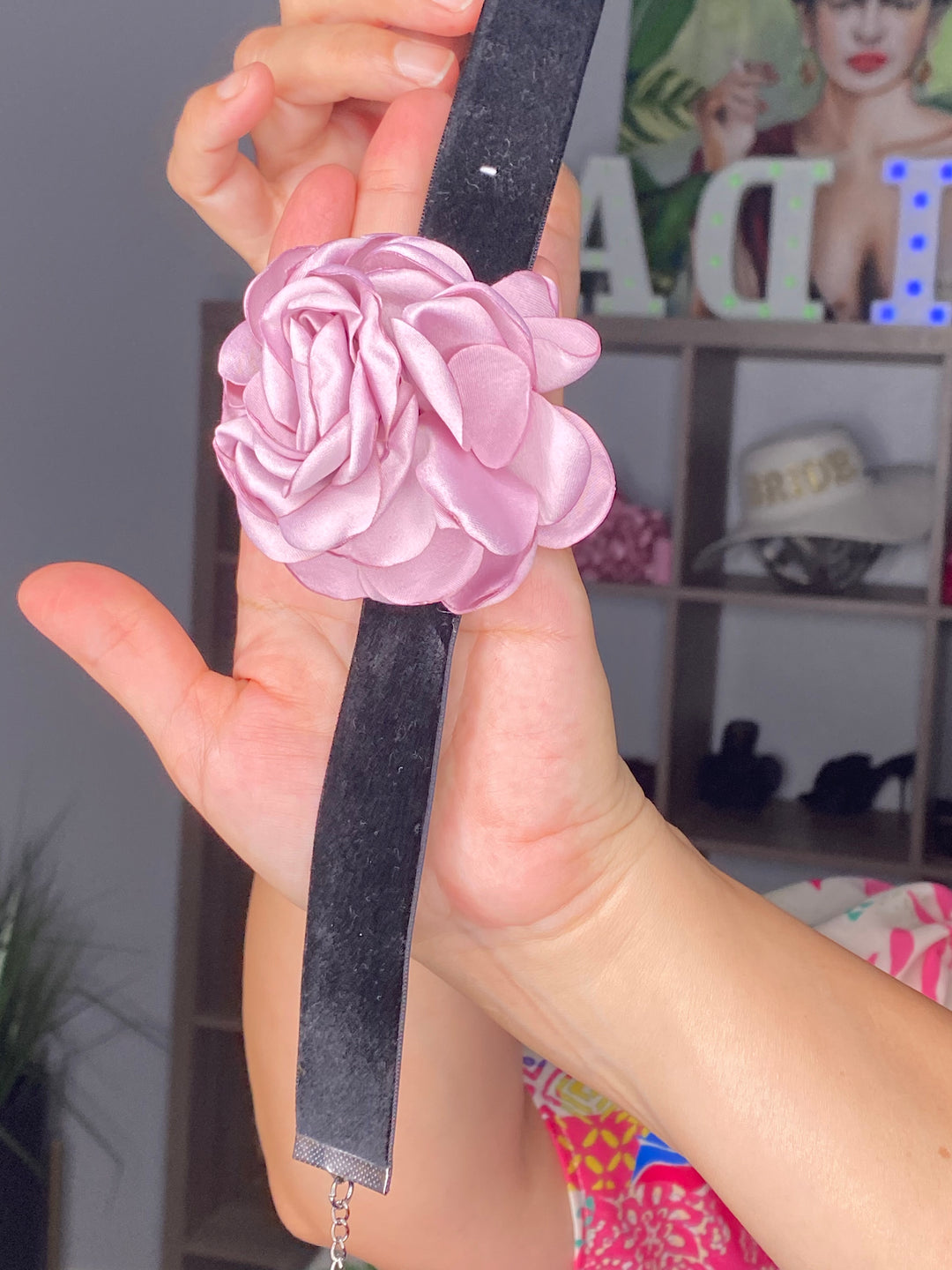 Collar Chocker Flor Mauve Velvet Negro (#167)