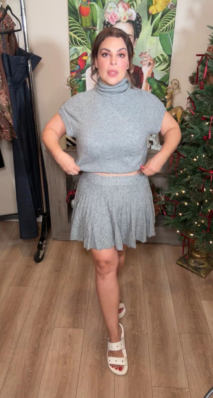 Set gris mini ultra suave falda y top (#116)