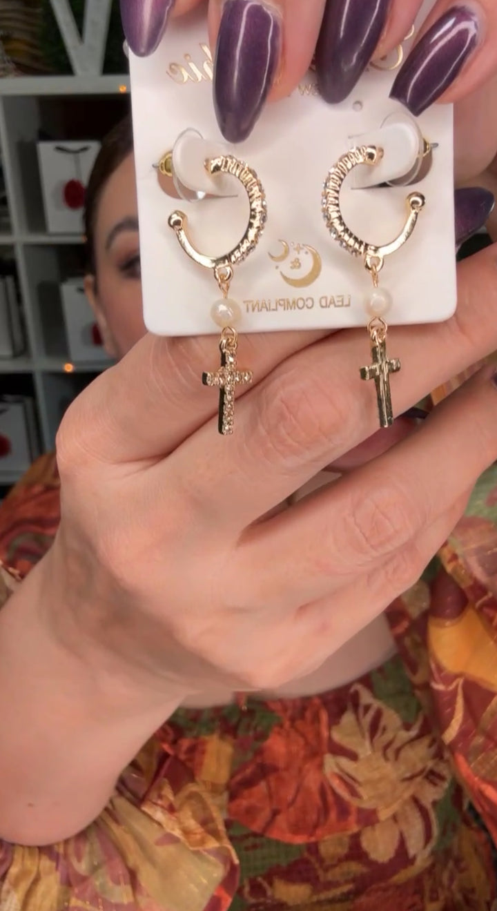 Arete Dorado Cruz y Perlita Arracada Chica (#106)