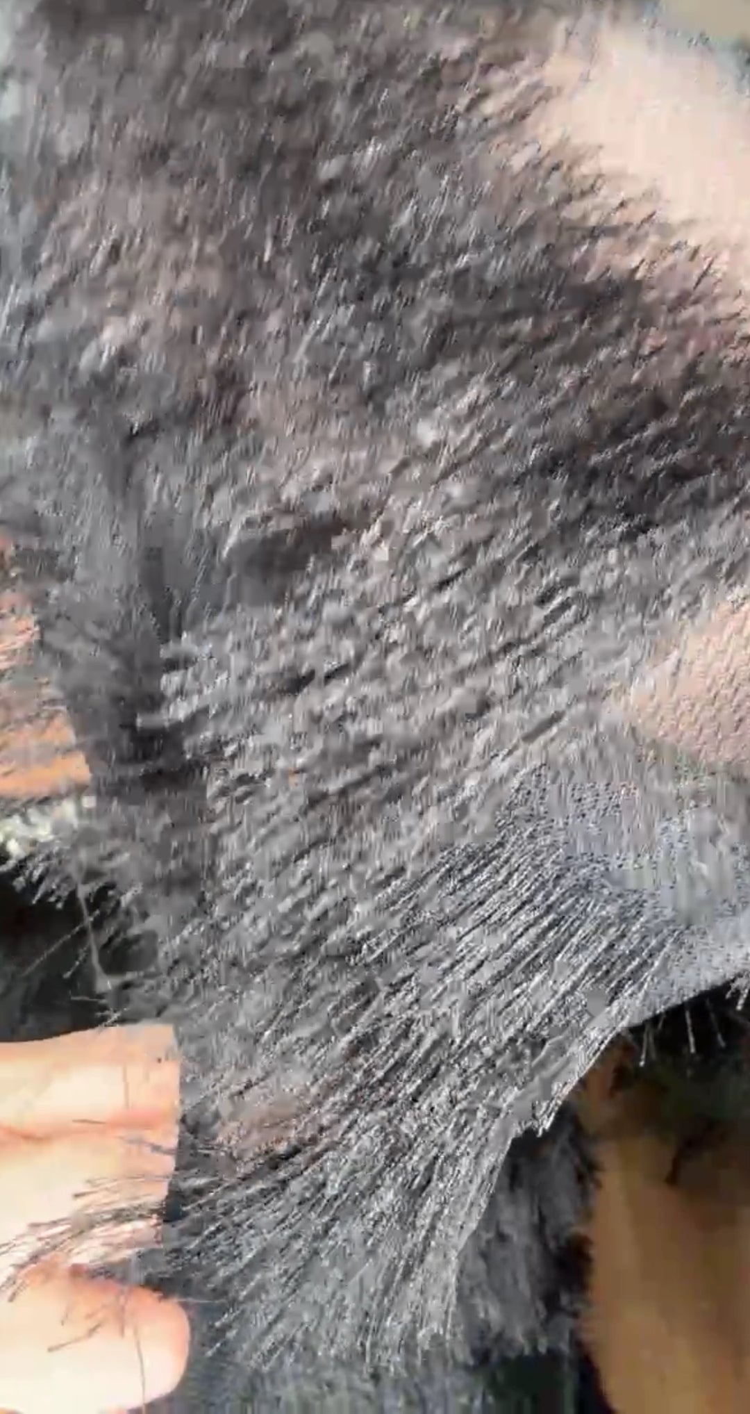 Vestido negro diseños barbas hilo satinado cuello pedrería 70’s (#145)