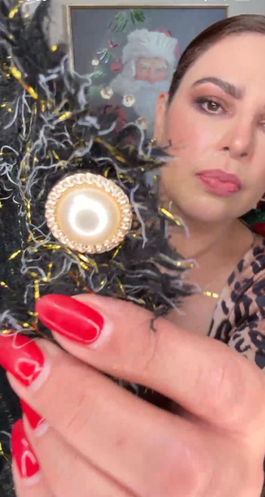 Sweater negro y dorado botón perla festivo (#122)