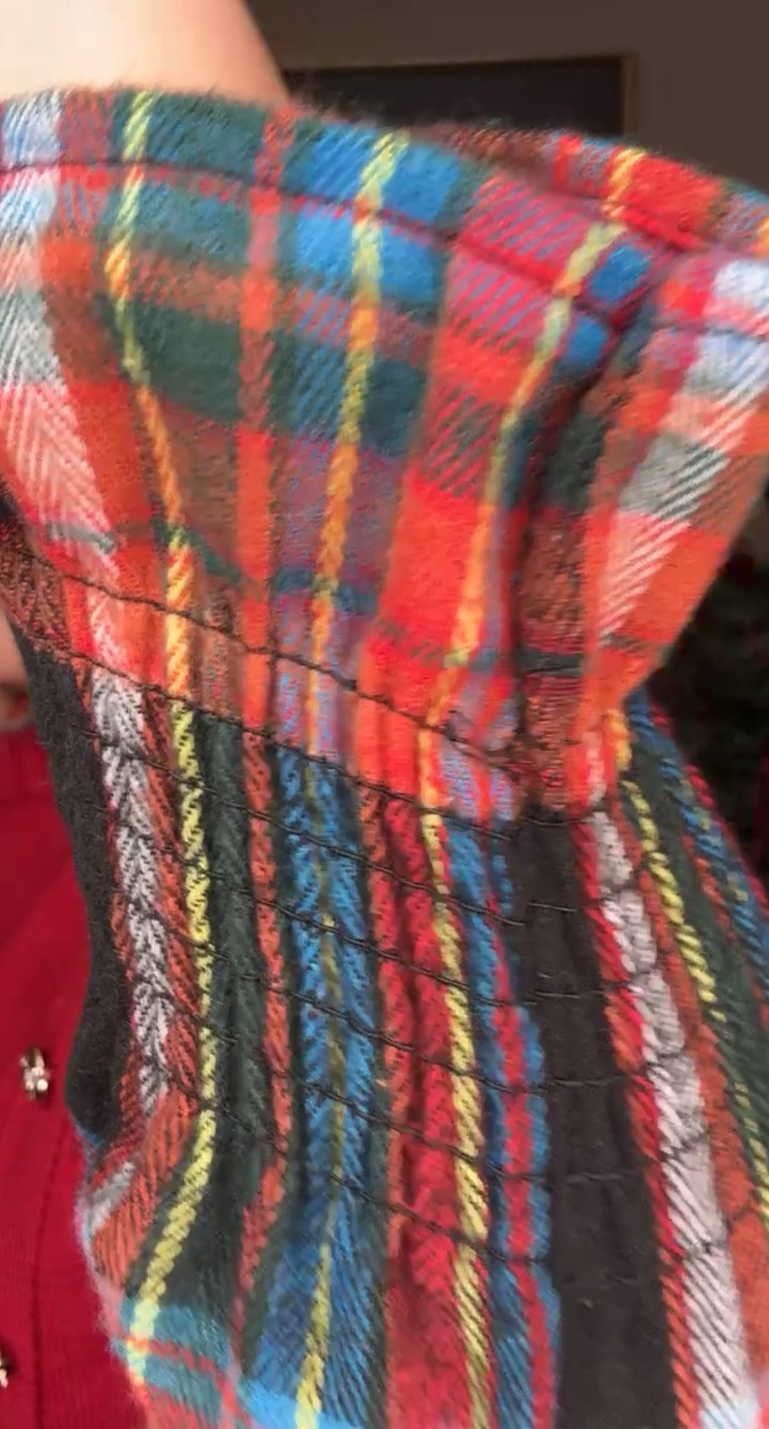 Camisa roja cuadros multi chaleco rojo tejido (