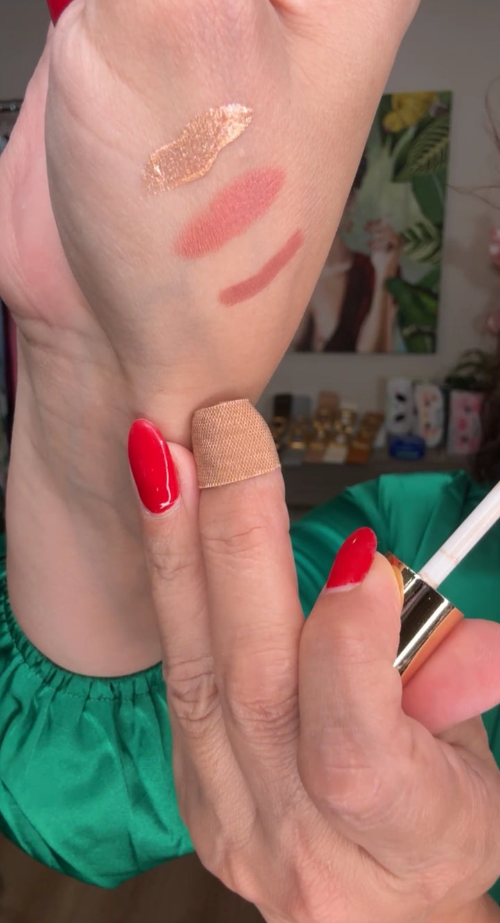 Lipstick Lip Trio Sedúceme Víctor Guadarrama Nude Y Oro (#116)