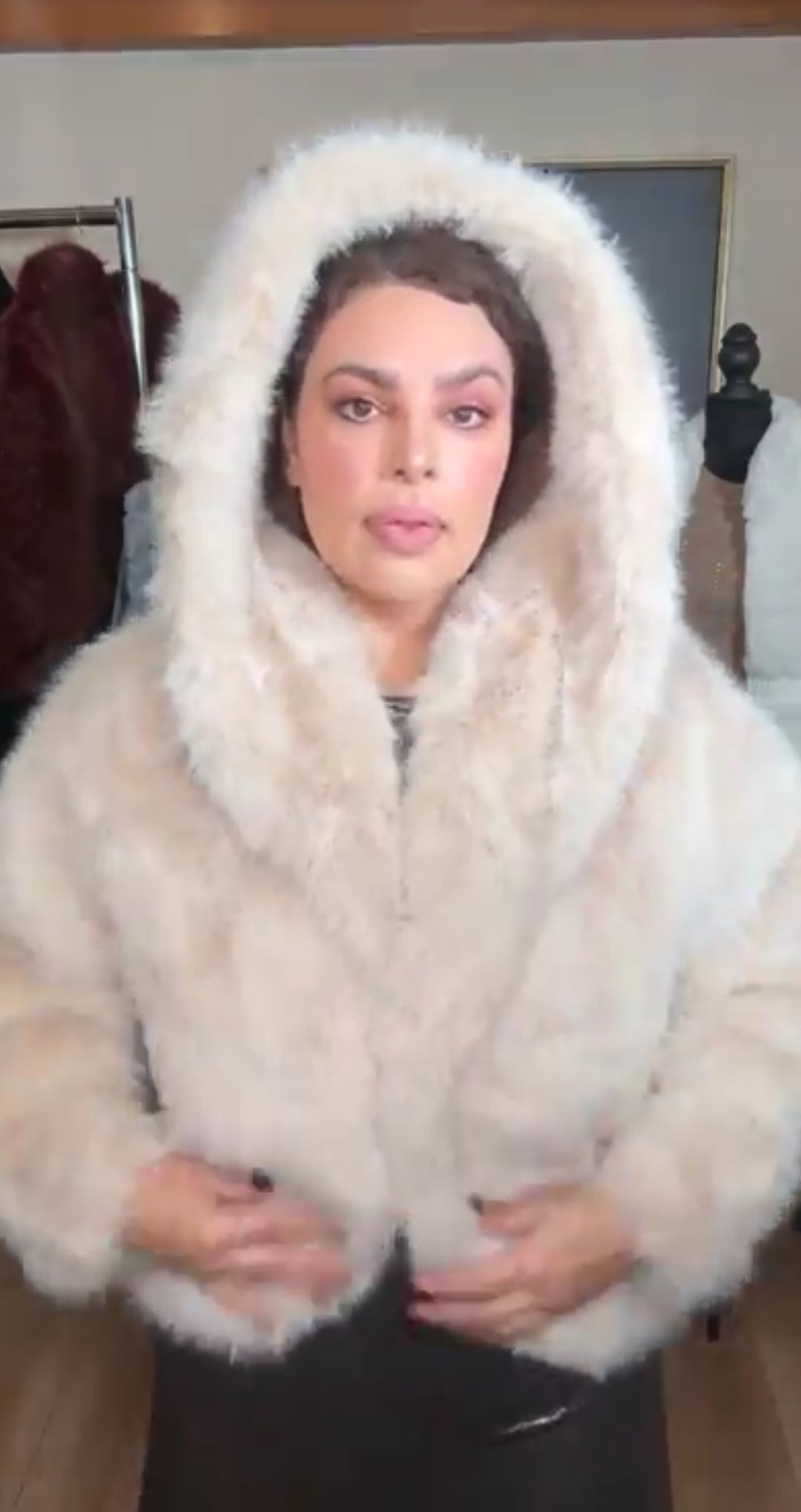 Abrigo beige fur ultra lujoso (#100)