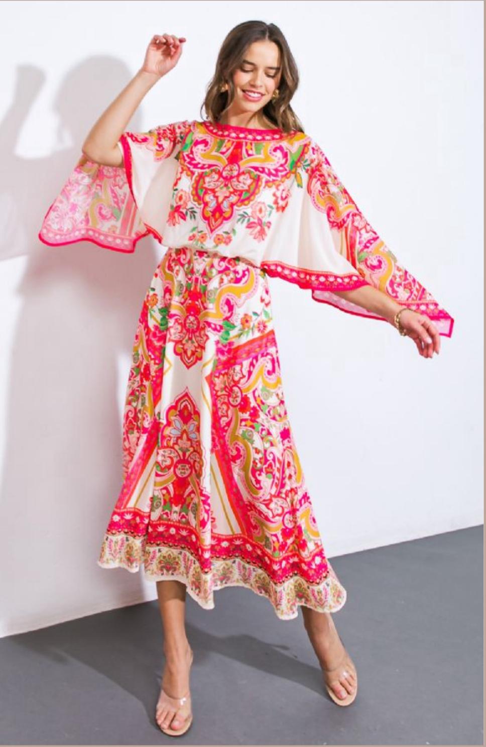 Vestido Beige Floral Estilo Capa (#172)