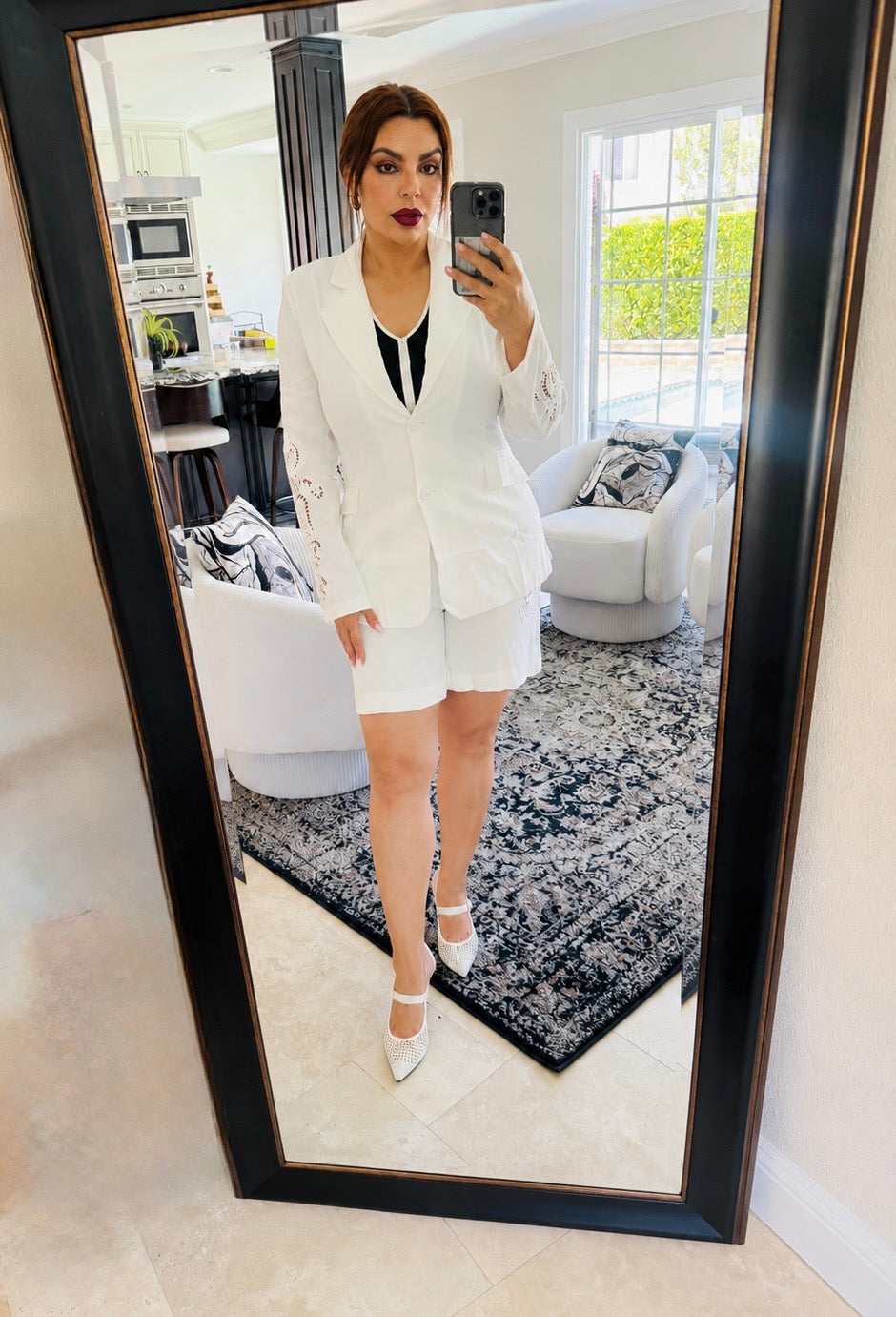 Set Blanco Rivir Blazer y Shorts Application Crochet Lujosa (