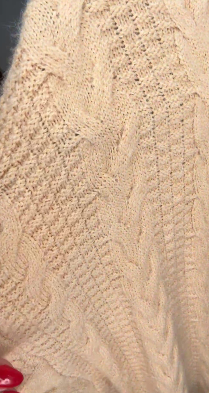 Sweater mocha de punto trenzado abotonado con cinto midi (#134)