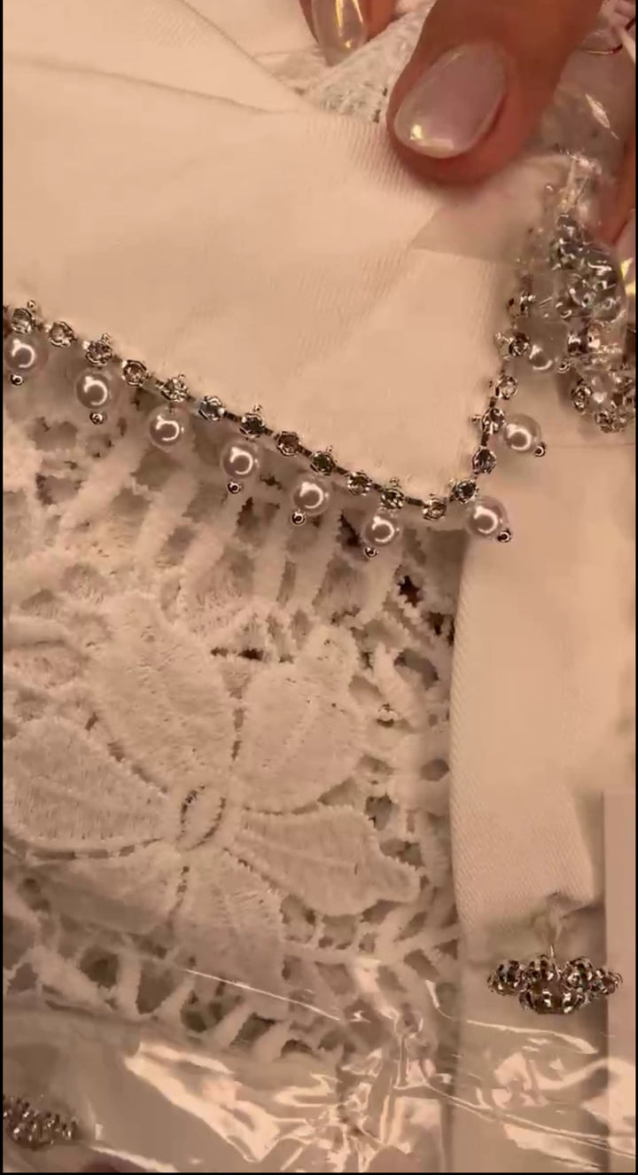 Vestido Latiste Blanco Crochet y Pedreria Conto (#131)
