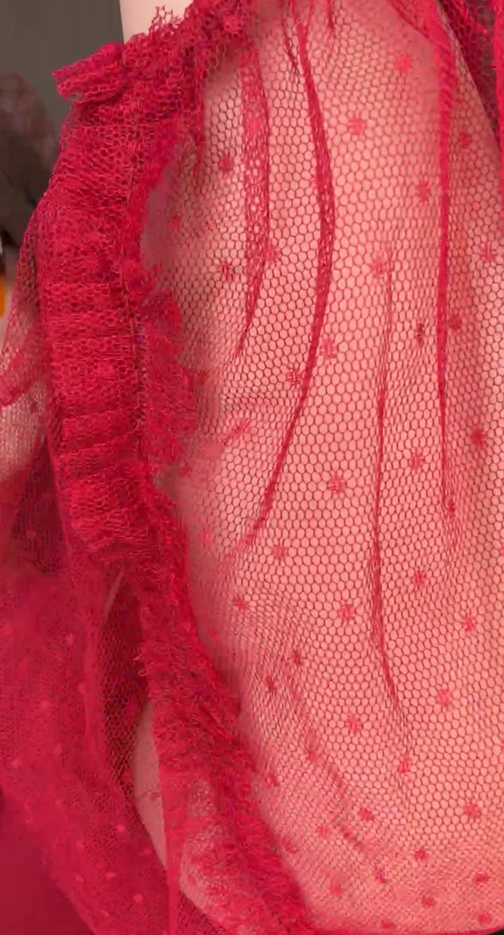 Vestido guinda tul y encaje manga larga corte princesa (#298)
