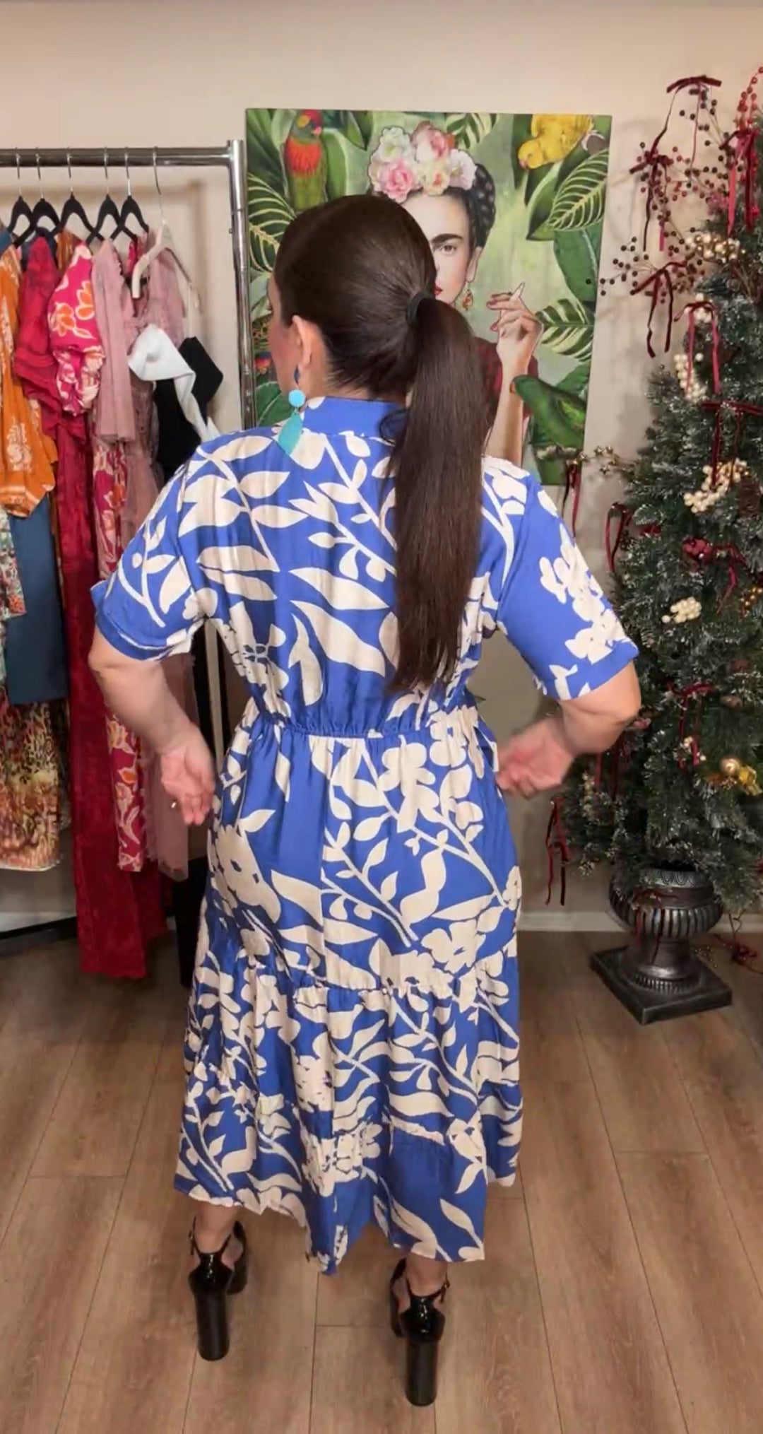 Vestido Azul y Crema Flor Lino Con Bolsas Midi (#127)