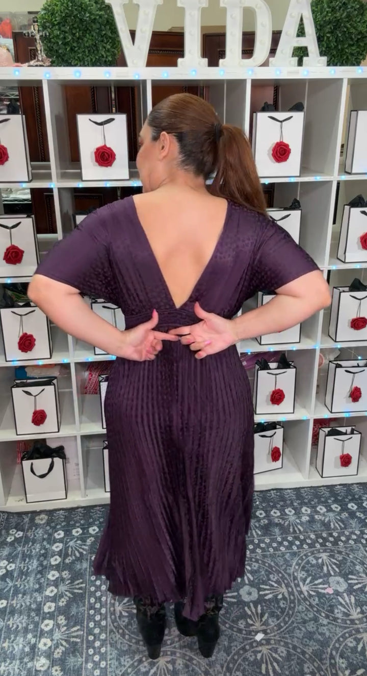 Vestido Morado Jaquard Satinado Plizado Espalda Elastica (#398)