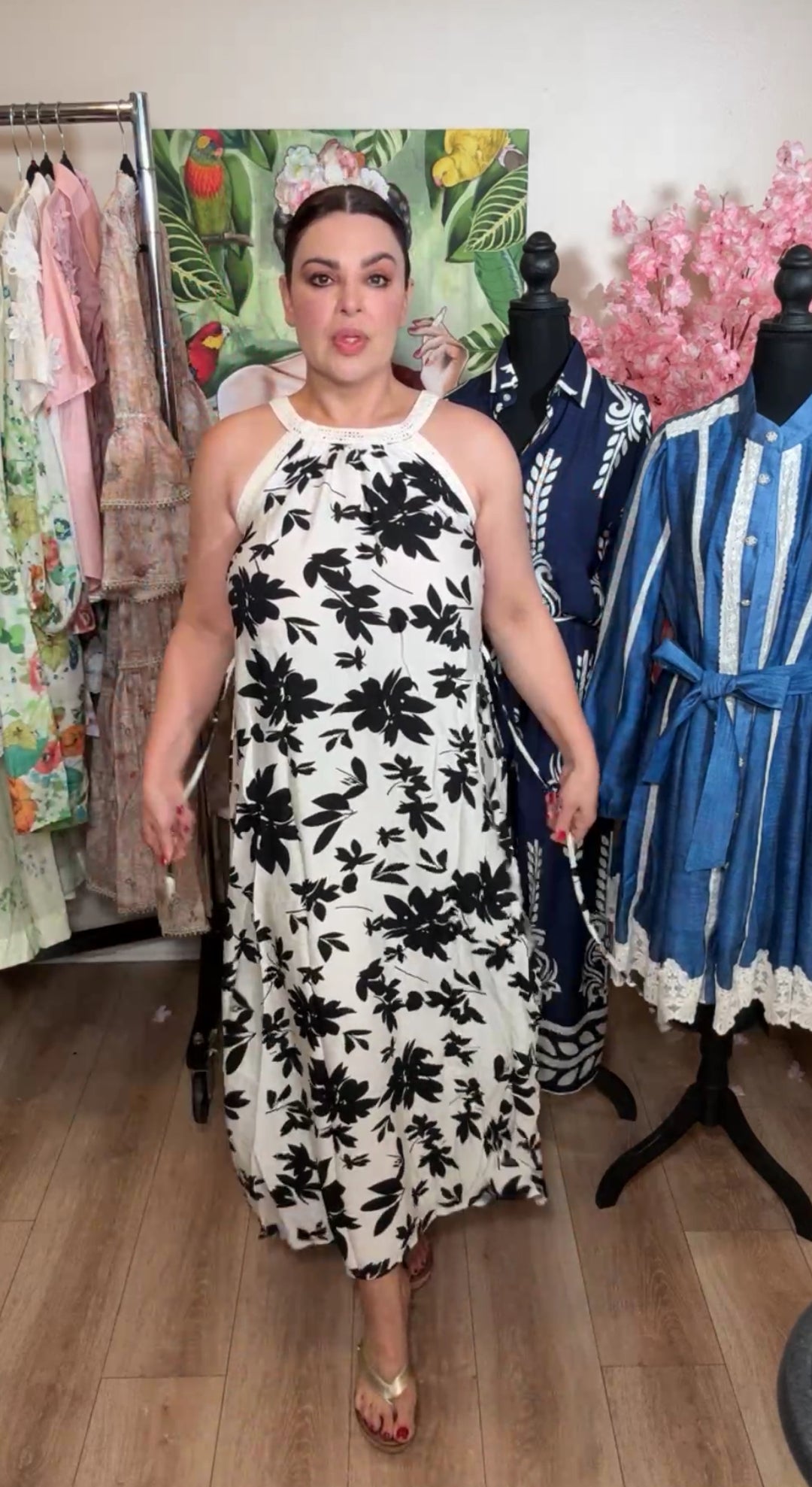 Vestido negro y beige cuello crochet (
