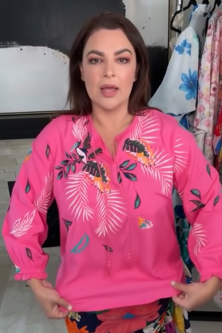 Blusa rosa fuschia bordados tropicales (