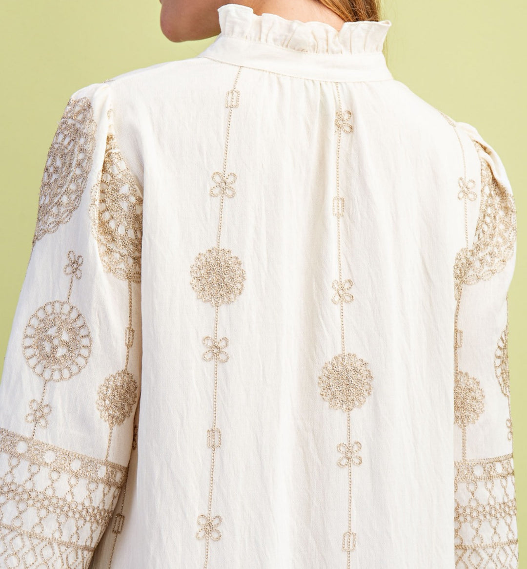 Vestido Beige Bordado Oro Marroquí Midi