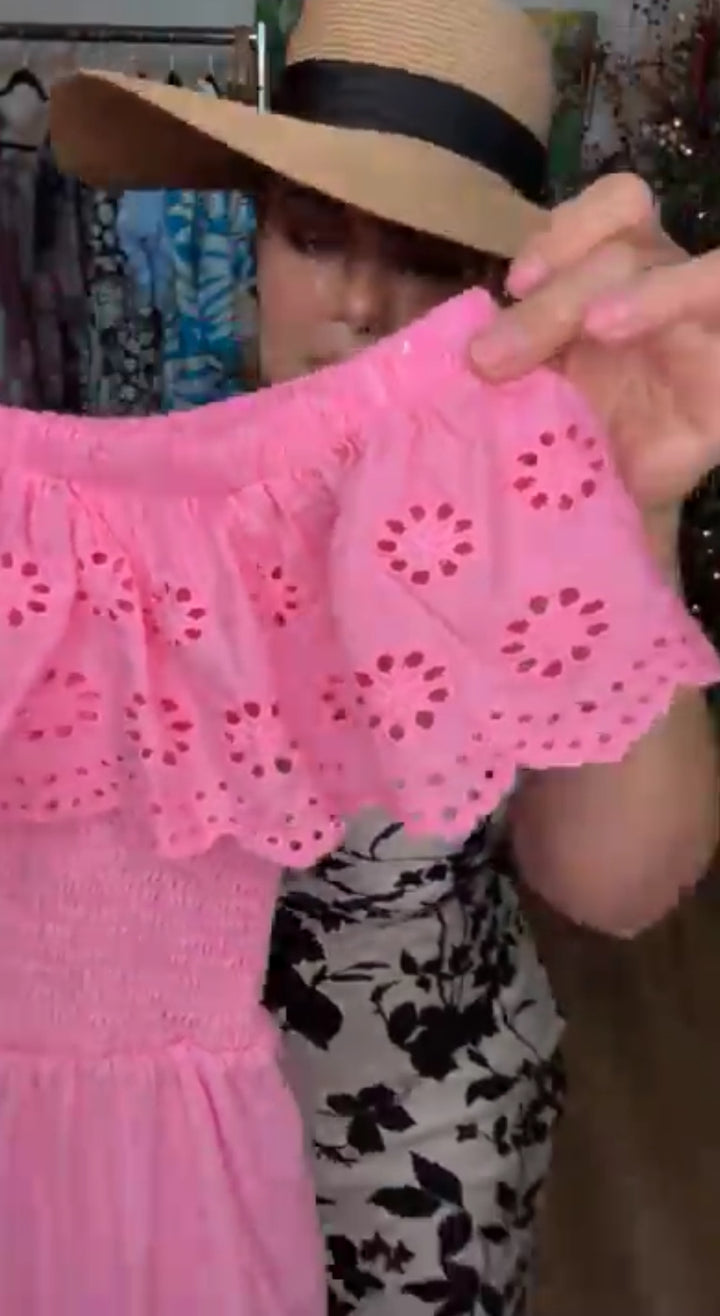 Vestido Rosa Barbie Eyelet Ruffles (#132)