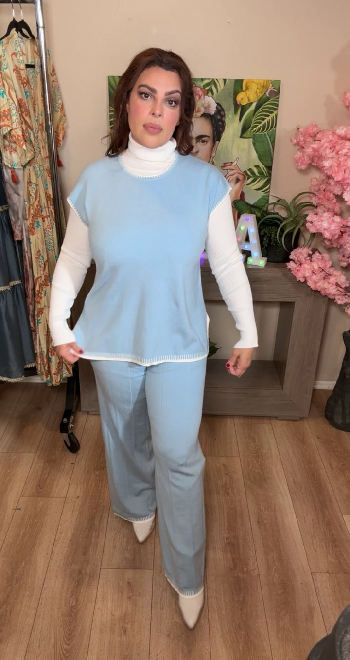 Set azul claro y blanco túnica pantalón con pliegue de punto stretch (#121)