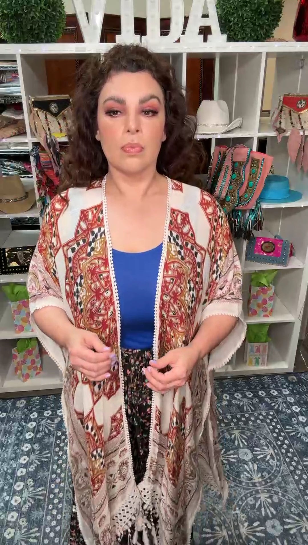 Blusa Beige y Rojo Flor Crochet Bohemia (#113)