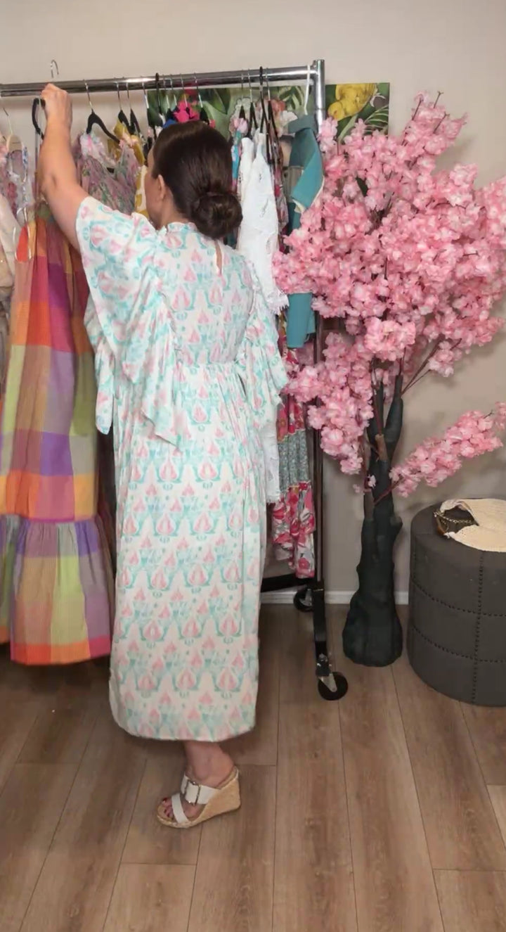 Vestido beige capullo rosa volantes midi cintura elástica (