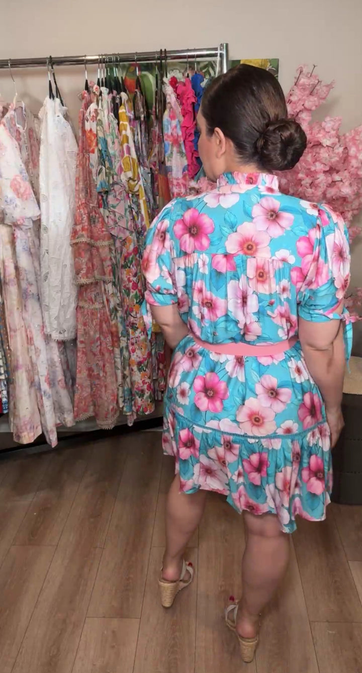 Vestido azul flores rosa mini abotonado (