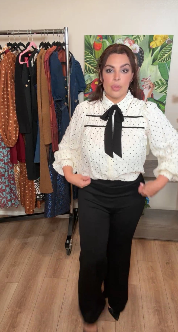 Pantalón Negro Corte Bota Super Stretch (#126)