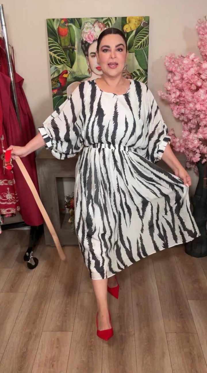 vestido blanco & negro zebra cintura elástica SJP midi (#141)