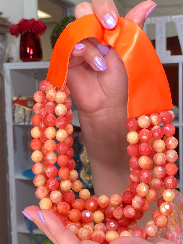 Collar Naranja Piedra Cierre Iman (#132)