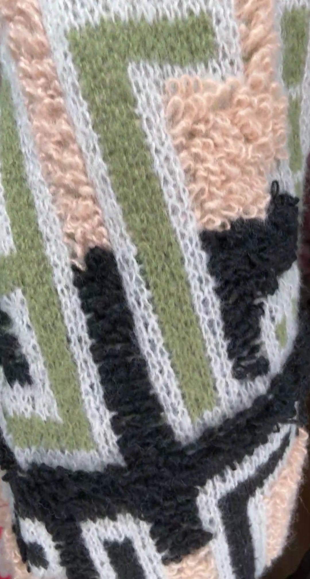 Sweater verde y soldado multi FF abotonado tejido saltado stretch (#148)