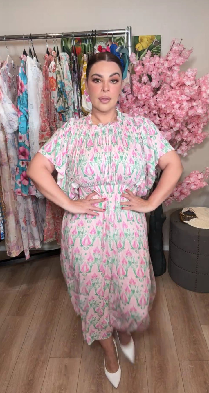Vestido rosa capullo fuschia volantes midi cintura elástica (