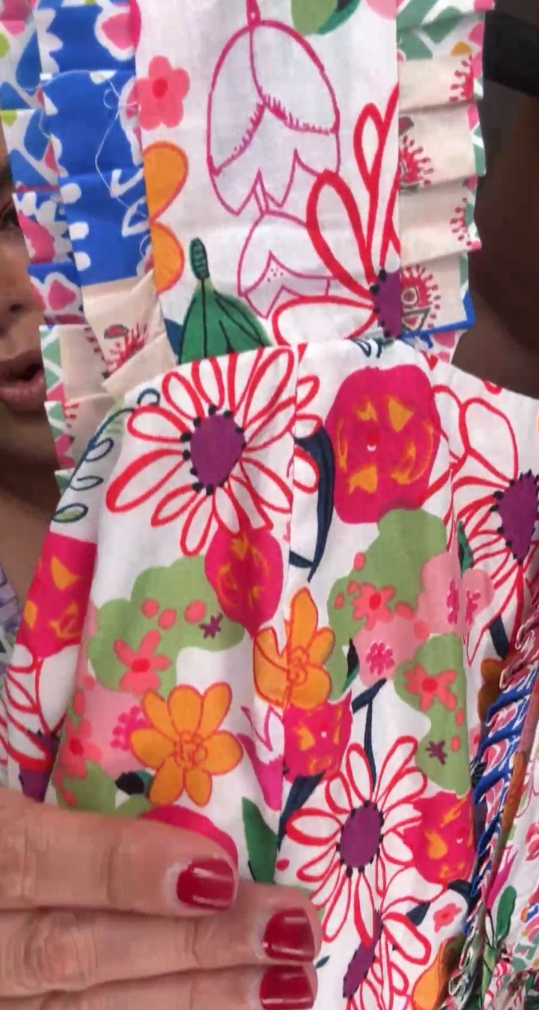 Vestido multi tono floral colorido maxi (