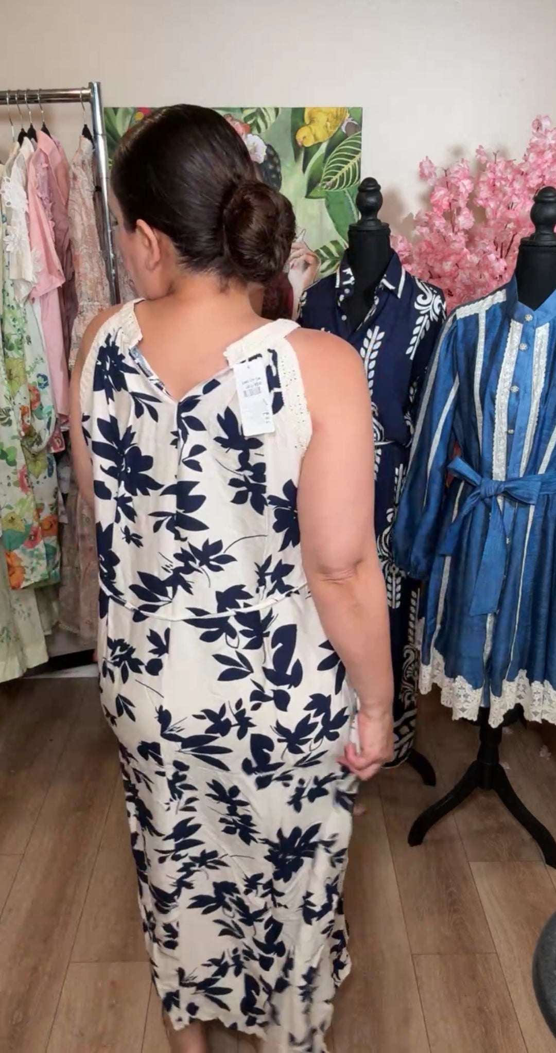 Vestido azul y beige cuello crochet (
