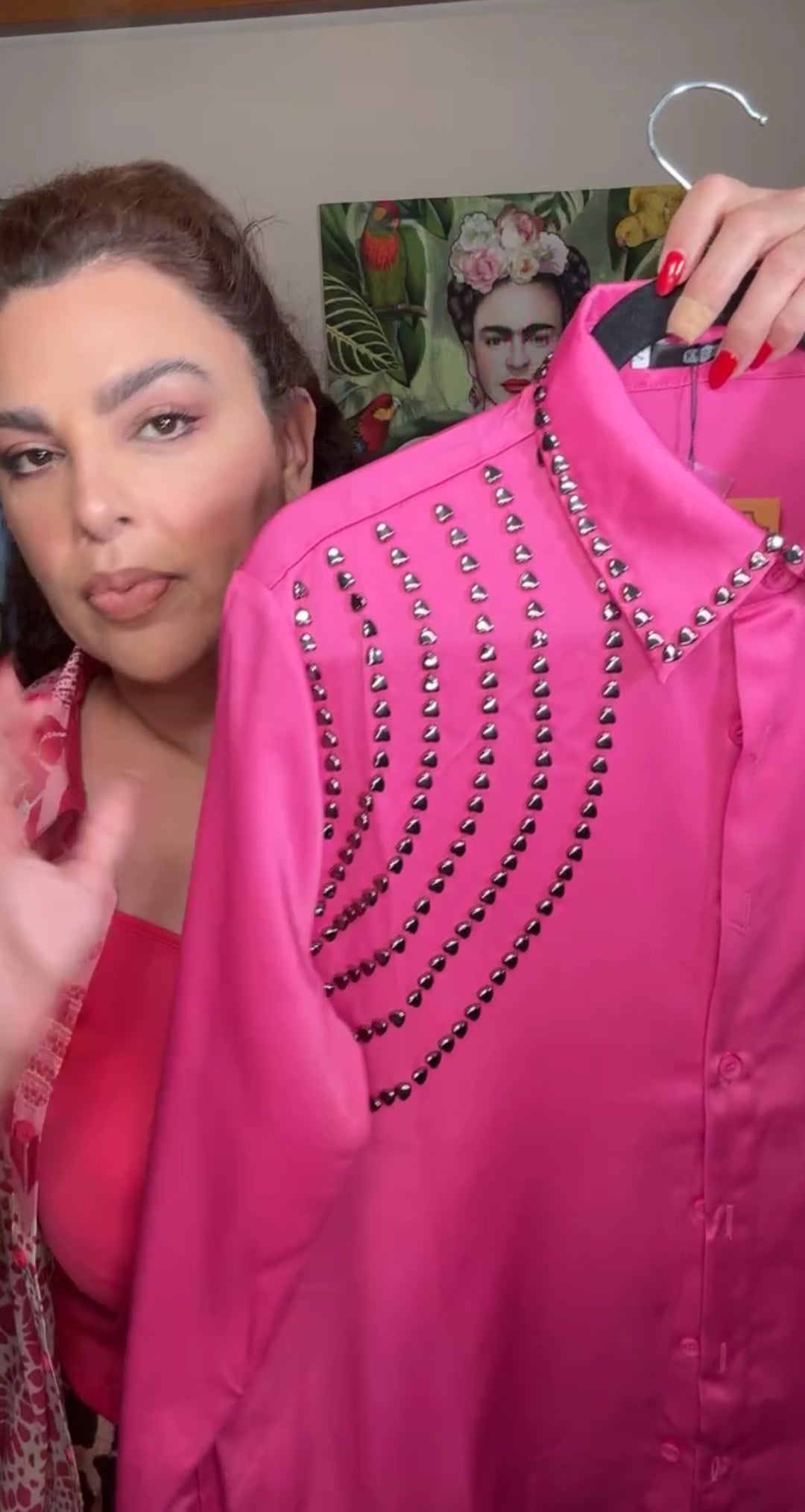 Camisa Rosa Satinada Aplicaciones Corazón En Plomo (#119)