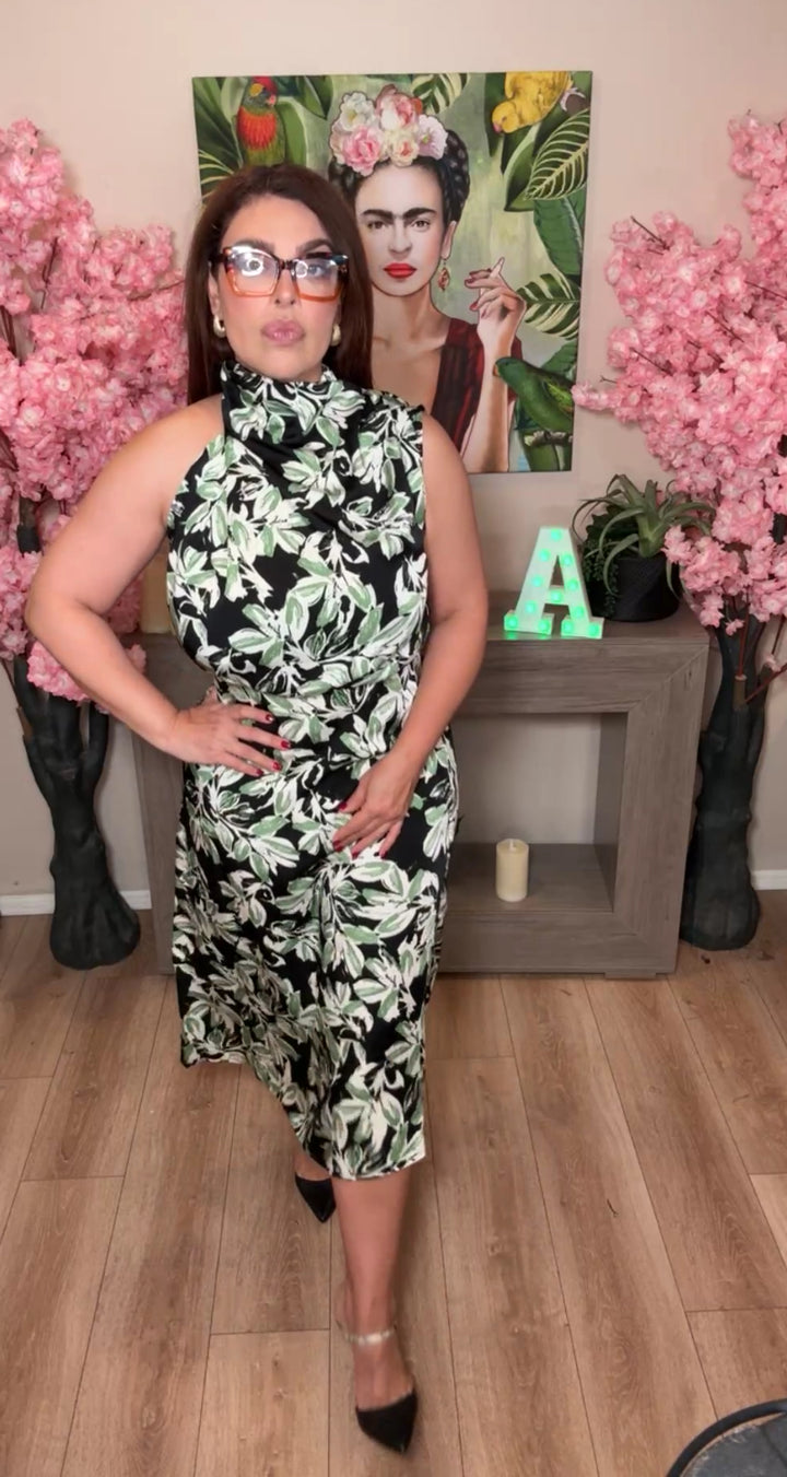 Vestido negro hojas blanco con verde satinado cuello desnivel midi (#301)