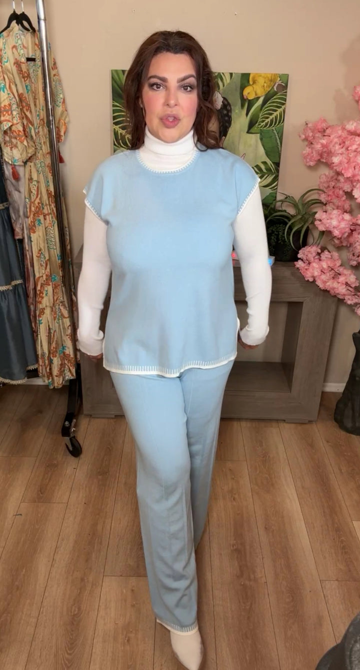 Set azul claro y blanco túnica pantalón con pliegue de punto stretch (#121)
