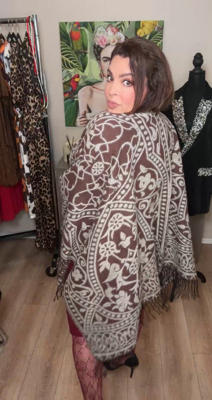 Shawl Café y Beige Floral Paisley Suave (#130)