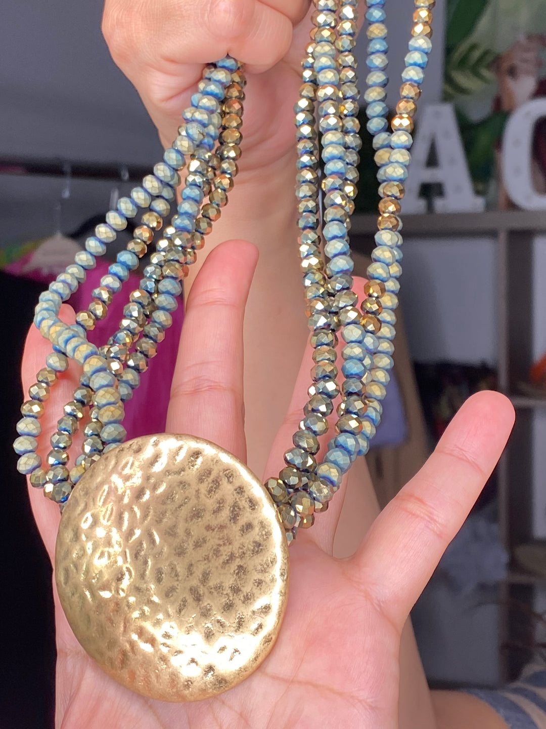 Collar Olivo y Payaso Dije Dorado (#187)