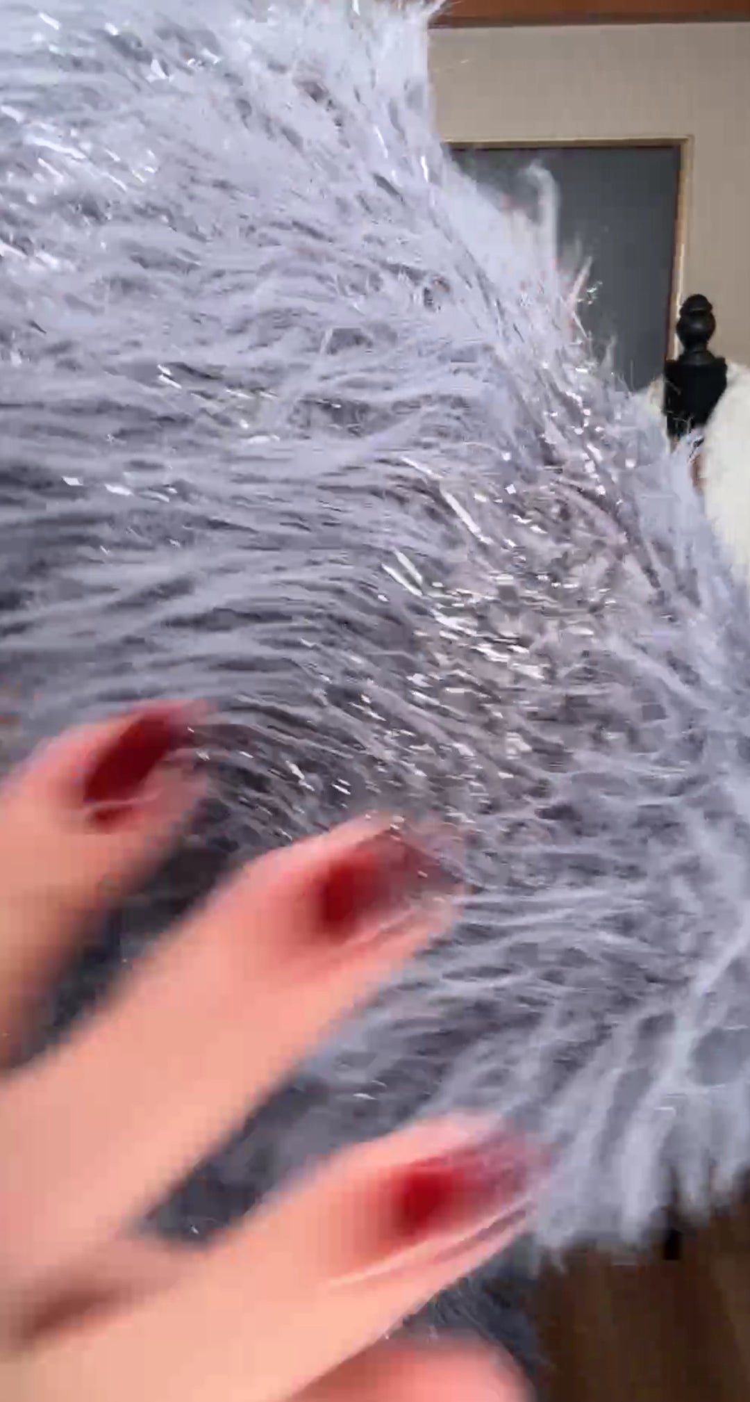 Sweater gris de hilo metálico fur (